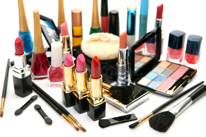 Here Are 6 Easy Steps To Streamline Your Makeup Routine And Save Money!