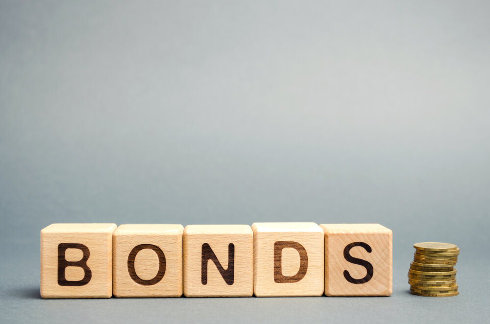 The Benefits of Investing in Bonds