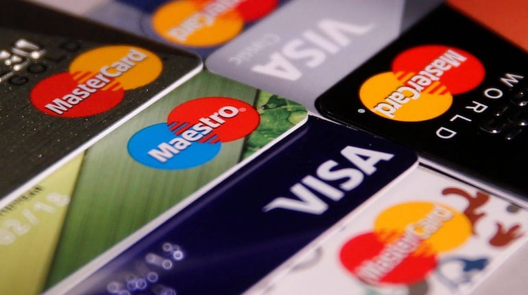 Credit Cards: The Advantages And Disadvantages Explained